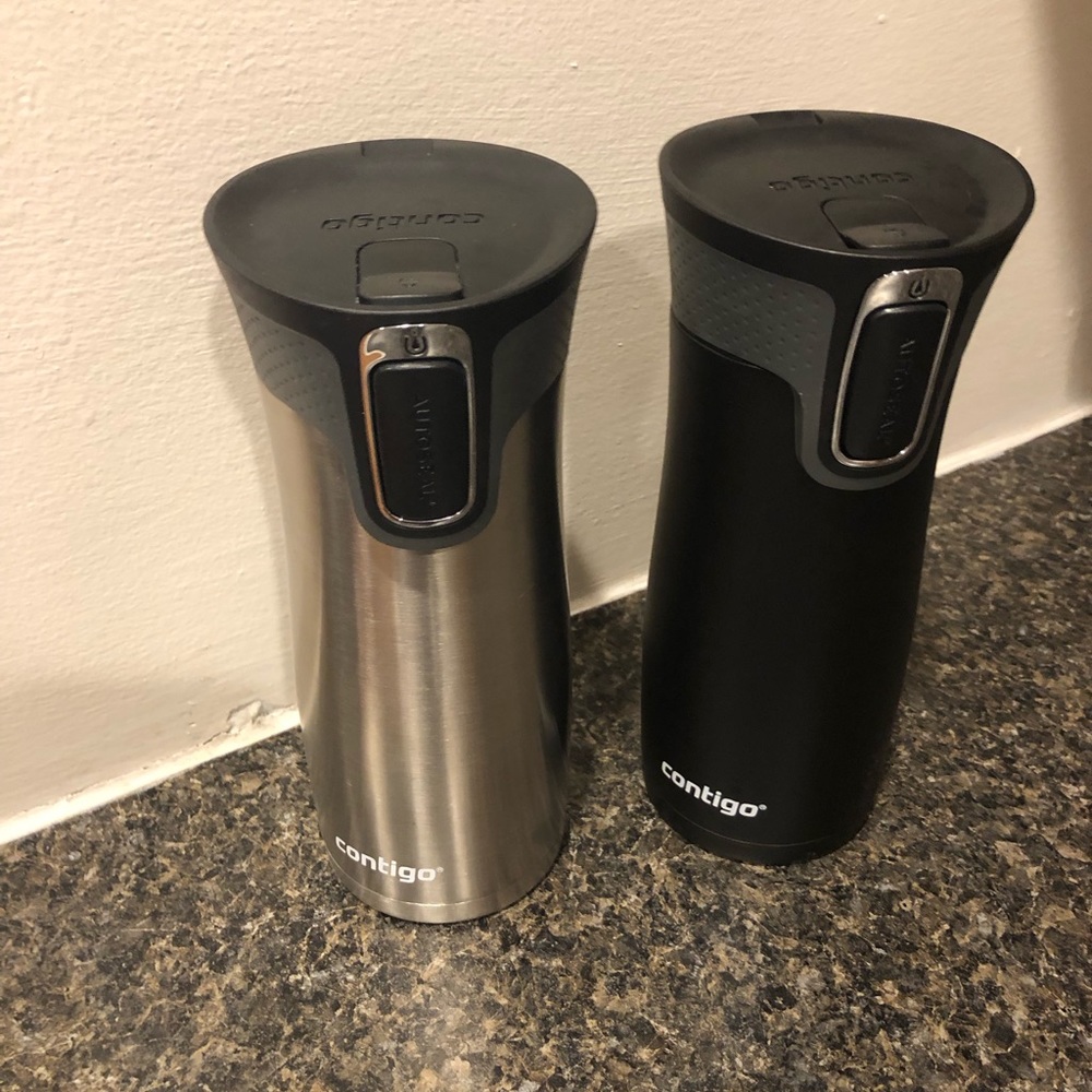Set of 2 no spill thermos